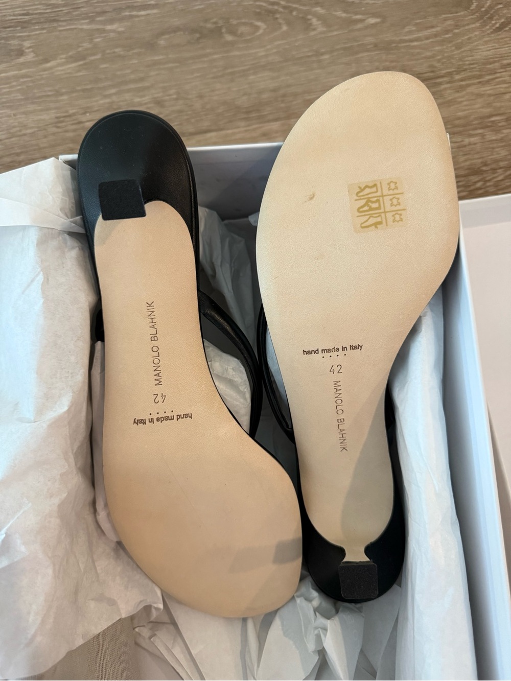 NWT MANOLO BLAHNIK Paterno 50 Leather Sandal - Picture 5 of 10